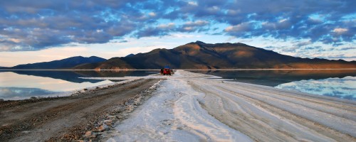 The Salt Desert Salar The Uyun In Bolivia